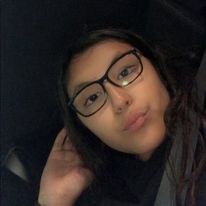 Meet your Posher, Josephine